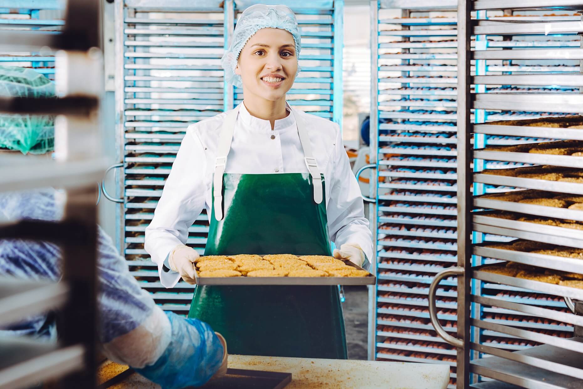 Lady holding baking plate